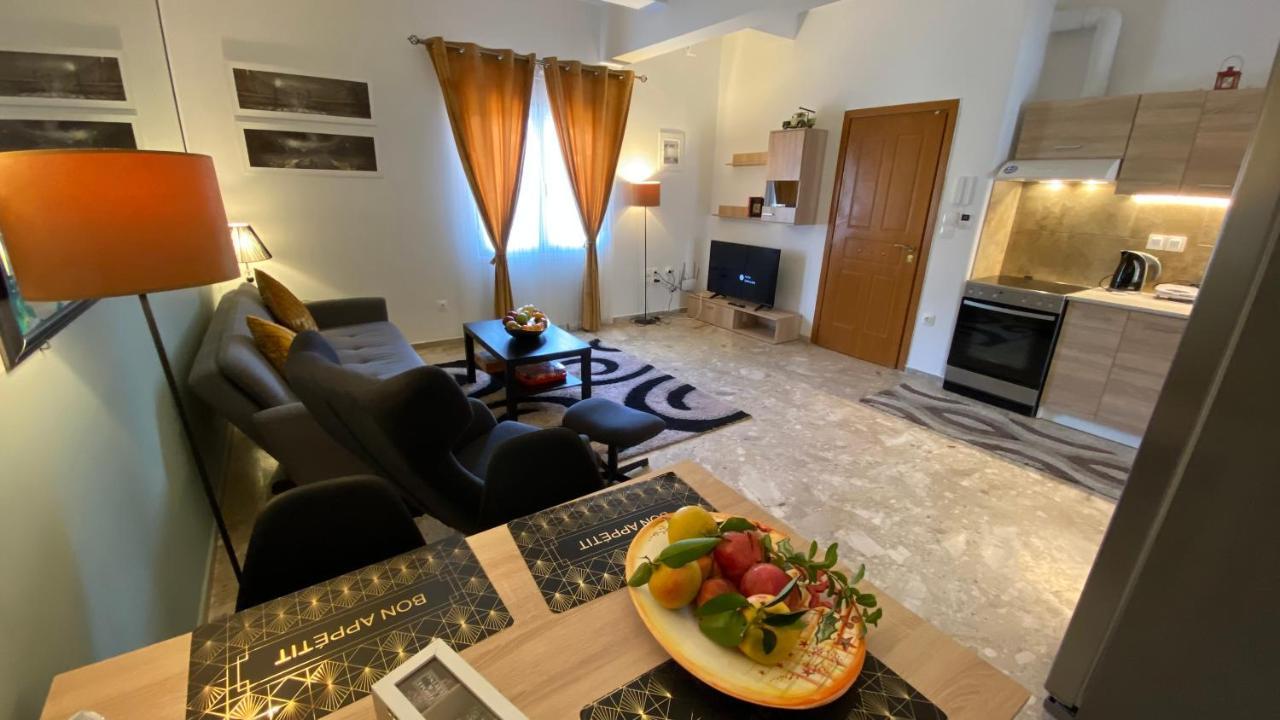 Patras Golden Suite ภายนอก รูปภาพ