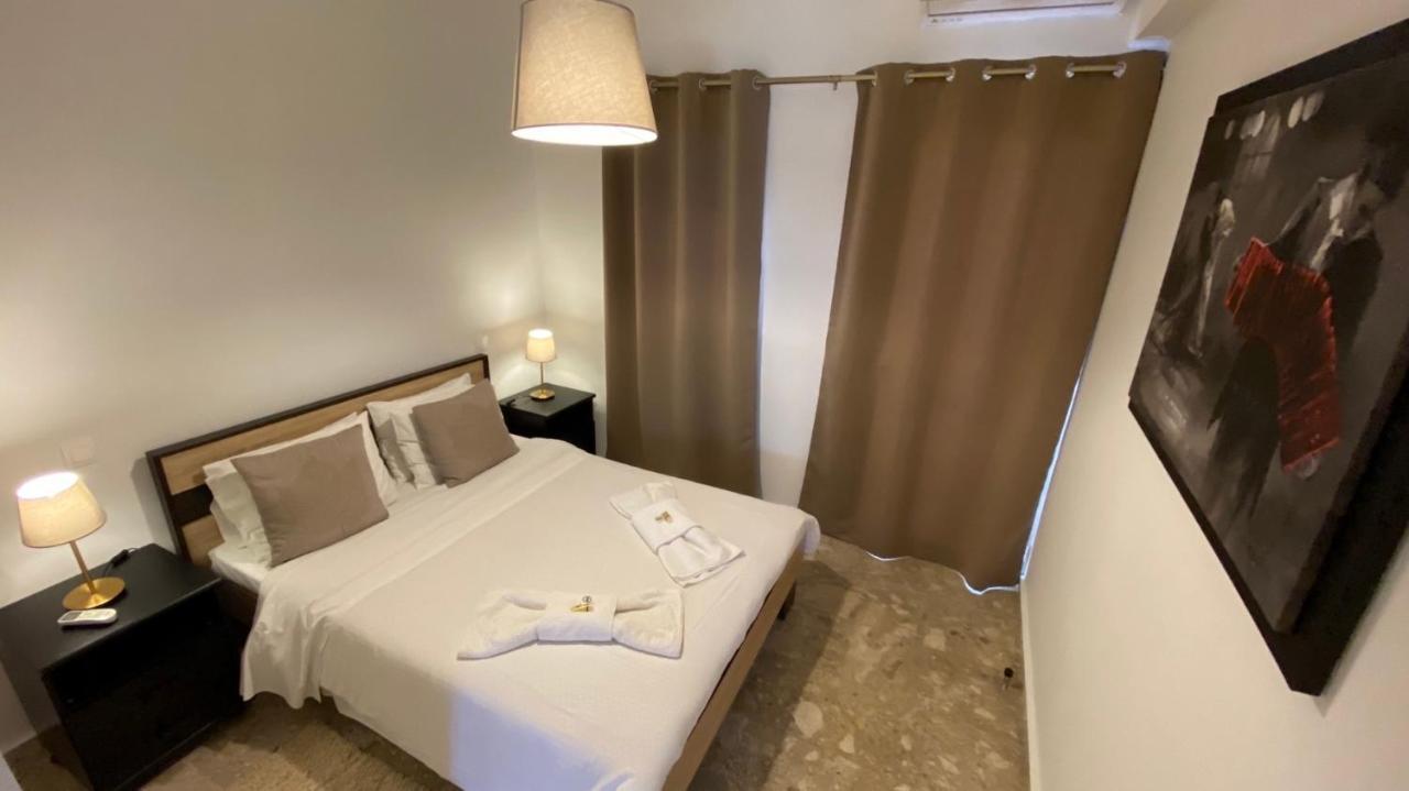 Patras Golden Suite ภายนอก รูปภาพ