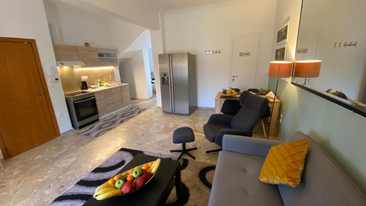 Patras Golden Suite ภายนอก รูปภาพ