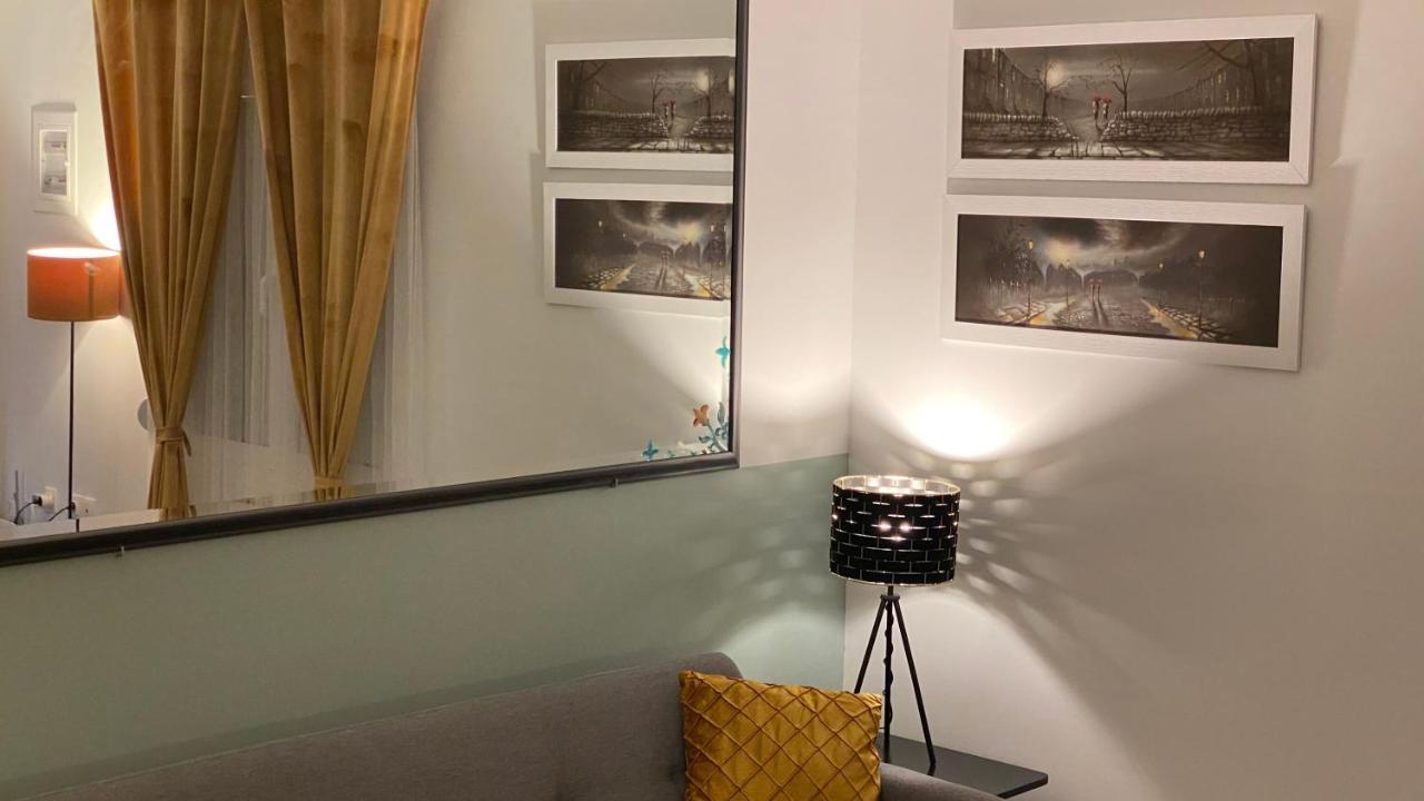 Patras Golden Suite ภายนอก รูปภาพ