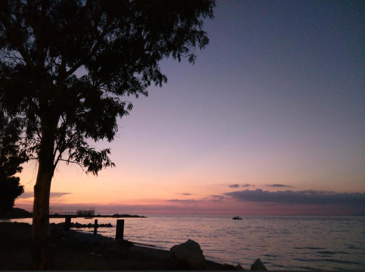 Patras Golden Suite ภายนอก รูปภาพ